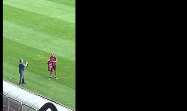 HIT! Widzew Łódź ROBI SESJĘ ZDJĘCIOWĄ swojemu już NOWEMU PIŁKARZOWI!